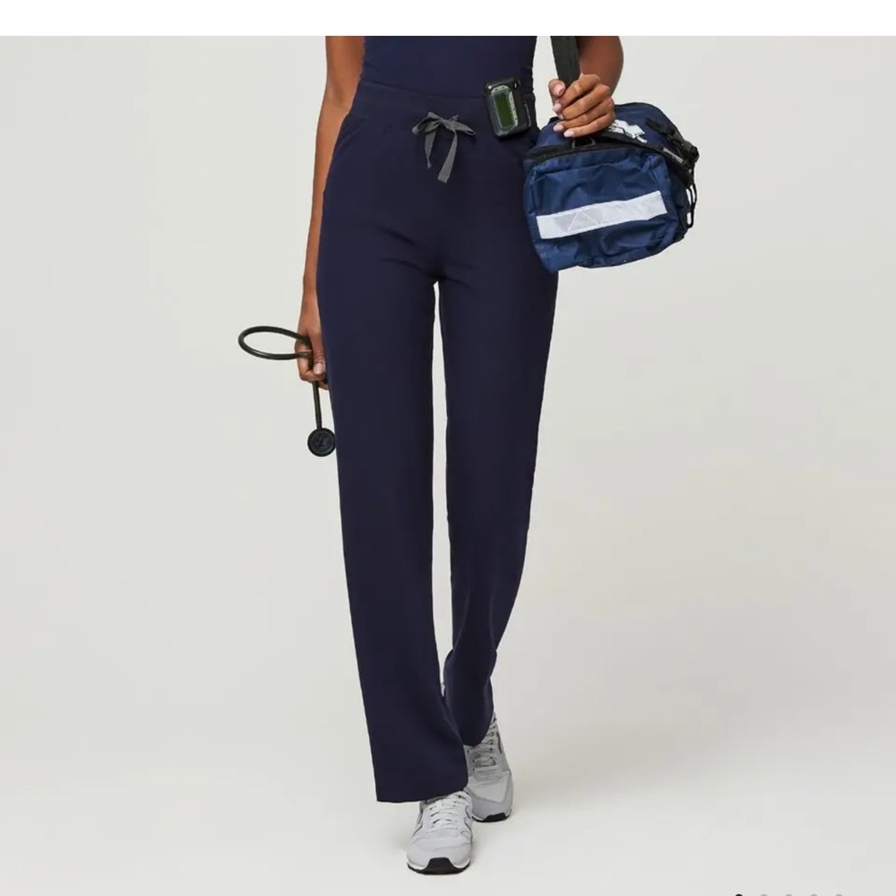 High Waisted Livingston Basic Scrub Pants size small